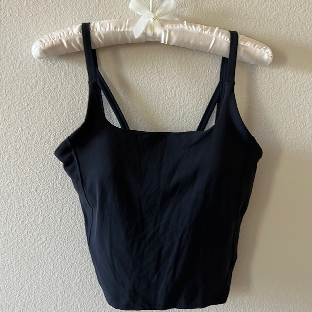 Lululemon Strappy Nulu Shelf tank top